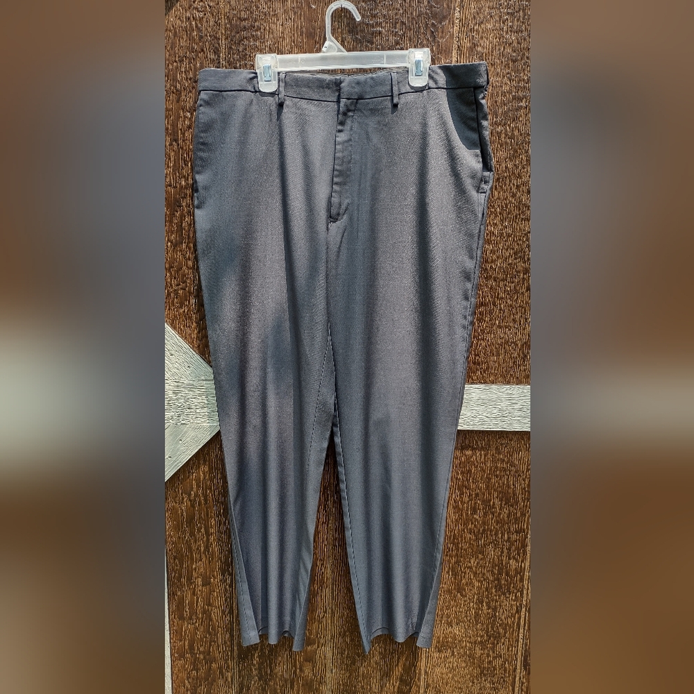 Haggar Classic Fit Premium Stretch Gray Dress Pants Mens 40/32
